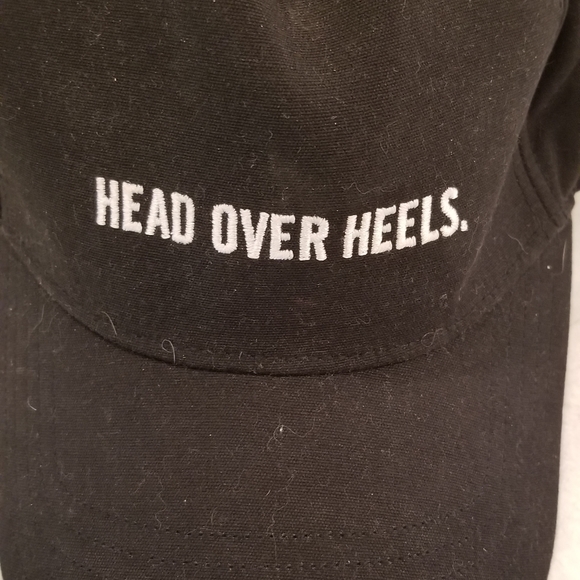 Head over Heels Kenneth Cole cap - Picture 2 of 7